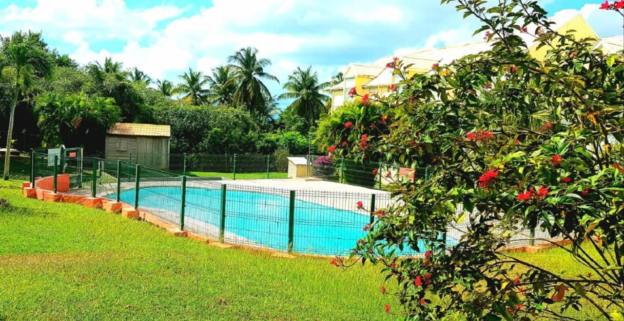 Le Studio Oncle Sam - Acces Piscine Et Plage Le Gosier  Buitenkant foto